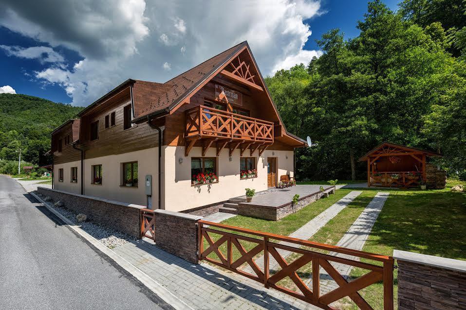 Penzion Hastrman Banská Bystrica Exterior foto